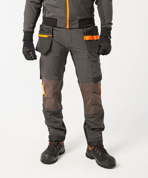 Lifestyle photo of the EV4 Stretch Detachable Holster Trousers (Ev440)