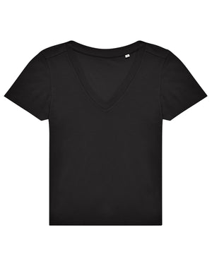 B&C #E150 V /Women in Black, front view