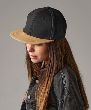 Lifestyle photo of the Suede Peak Snapback