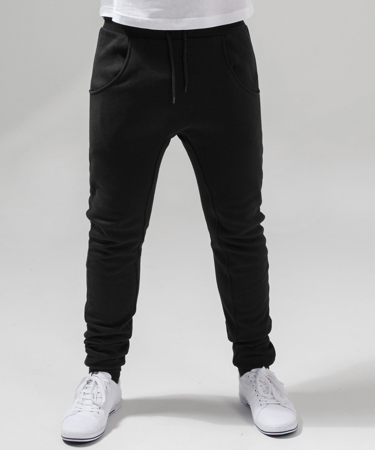 Lifestyle photo of the Heavy Deep-Crotch Sweatpants