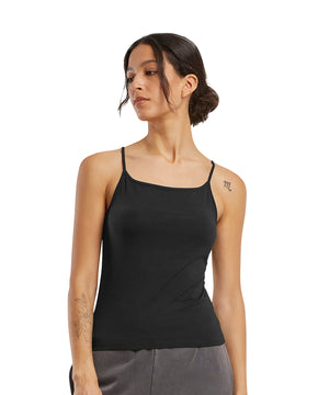 Lifestyle photo of the Women’s Stretch Jersey Short Slim Top