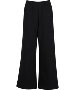 Women’s Wide-Leg Sweatpants in Black, front view