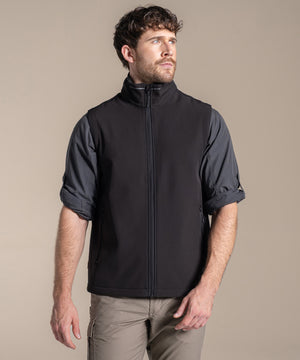Lifestyle photo of the Expert Basecamp II Softshell Bodywarmer
