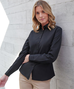 Lifestyle photo of the Women’s Long Sleeve ‘Cotton-Feel’ Coolplus® Shirt