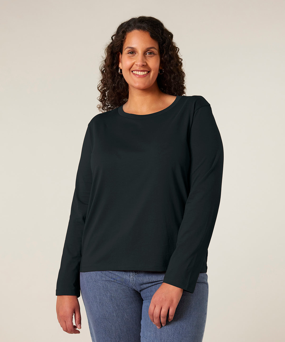 Lifestyle photo of the Stella Muser Long Sleeve (STTW219)