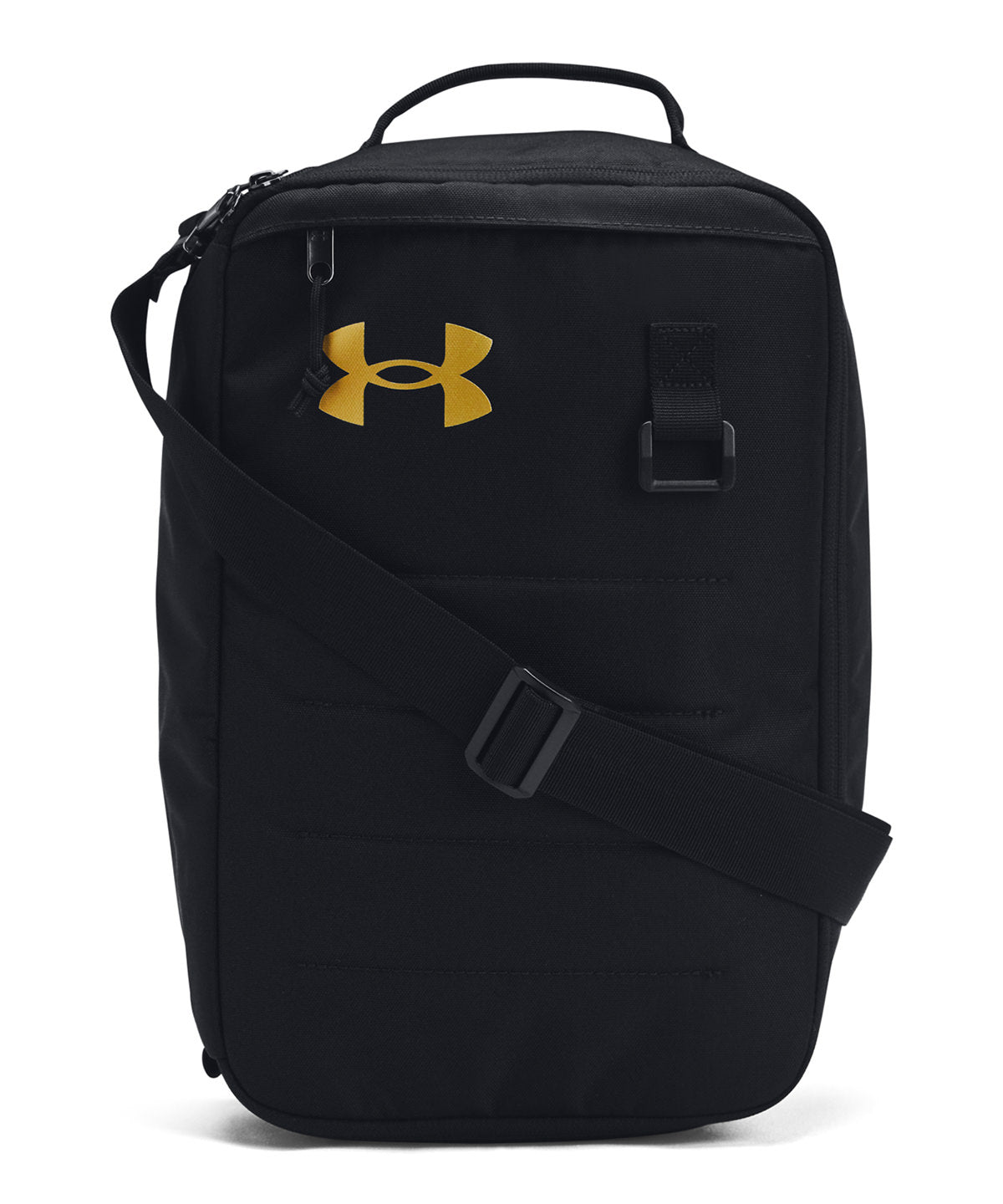 Lifestyle photo of the Ua Contain Shoe Bag in Black/Metallic Gold